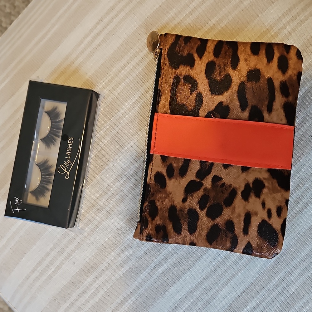 NWT LILLY LASHES & NWOT Ipsy Make up Bag